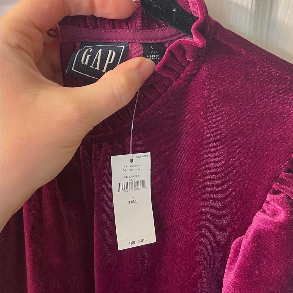 Gap TALL Velvet Ruffle Top - Picture 2 of 4